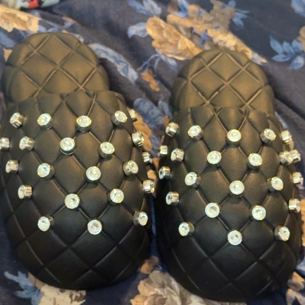 Over sized bling bubble Slippers